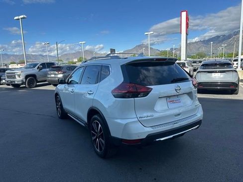 Used 2020 Nissan Rogue SL w/ Premium Package AWD/4WD image 8
