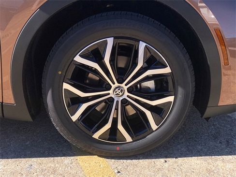 New 2026 Toyota Crown image 9