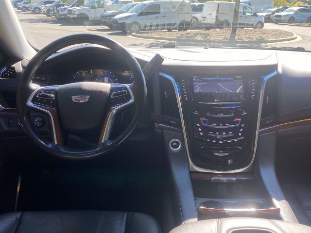 Used 2018 Cadillac Escalade Luxury w/ LPO, Radiant Package AWD/4WD image 8