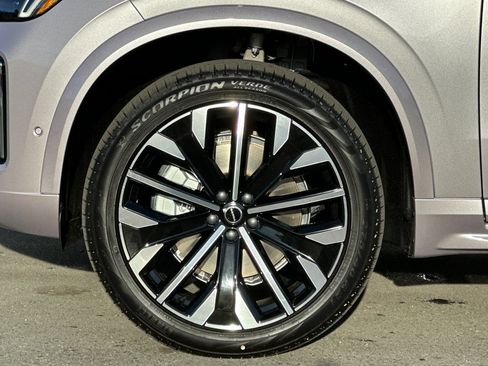 New 2026 Volvo XC90 B6 Plus w/ Protection Package AWD/4WD image 11