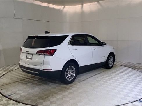 Used 2024 Chevrolet Equinox LT w/ LPO, Floor Liner Package image 8