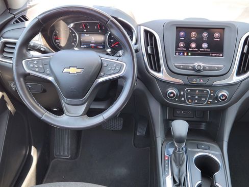 Used 2022 Chevrolet Equinox LT FWD image 9