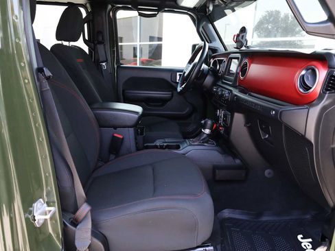 Used 2021 Jeep Wrangler Unlimited Rubicon w/ Safety Group AWD/4WD image 38