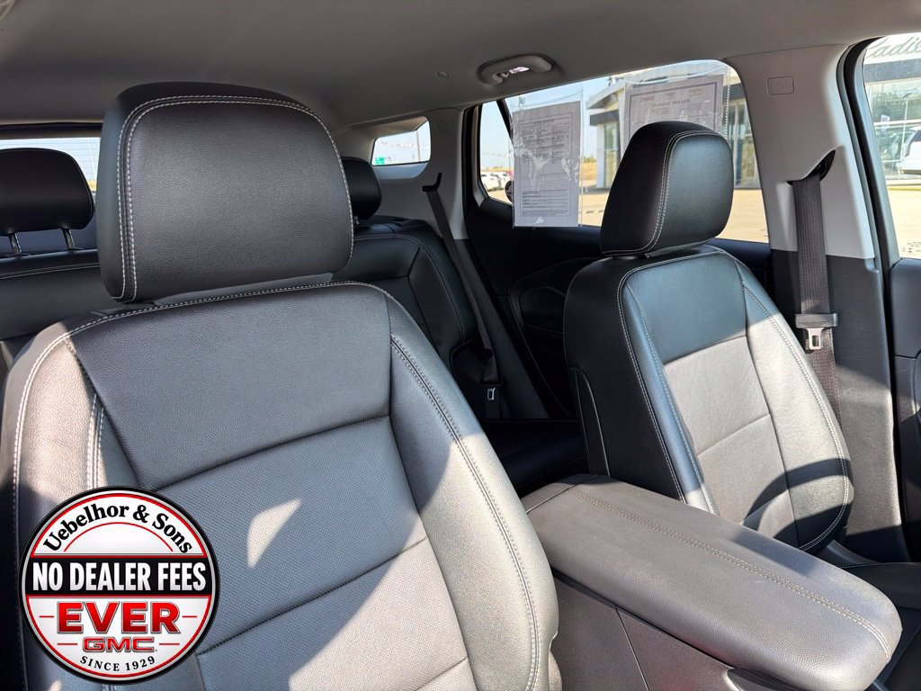Used 2024 GMC Terrain SLT AWD/4WD image 4