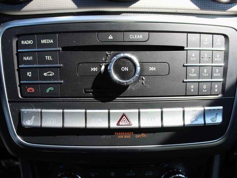 Used 2020 Mercedes-Benz GLA 250 4MATIC image 21