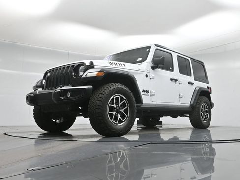 Used 2021 Jeep Wrangler Unlimited Sport AWD/4WD image 45