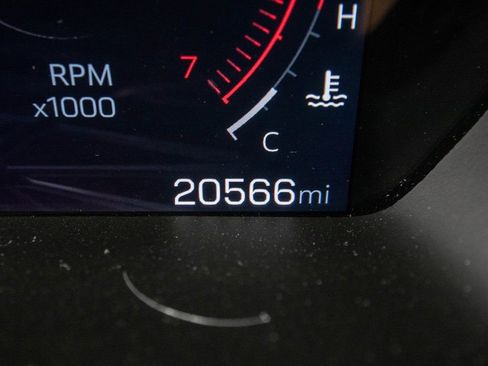 Used 2024 GMC Canyon Elevation image 22