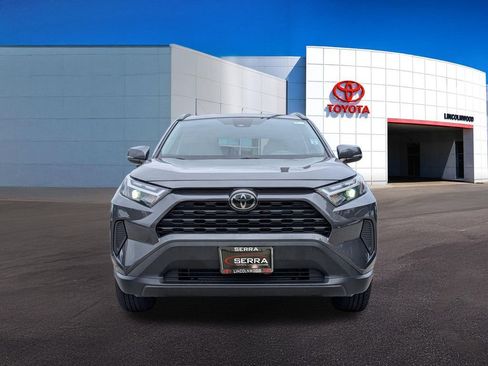 Used 2025 Toyota RAV4 XLE FWD image 4