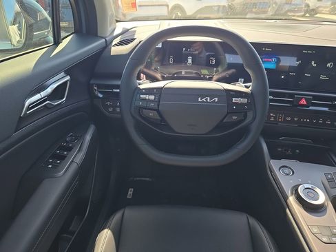 New 2026 Kia Sportage EX w/ EX Panoramic Sunroof Package AWD/4WD image 14