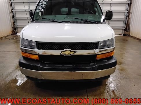 Used 2020 Chevrolet Express 3500 LT w/ LT Preferred Equipment Group image 5