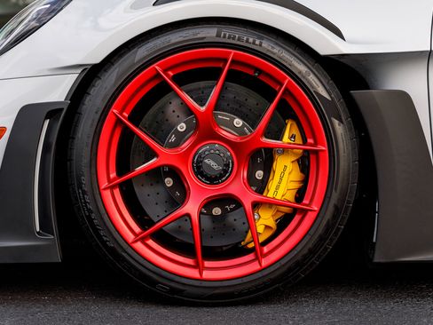 Used 2024 Porsche 911 GT3 RS RWD image 6