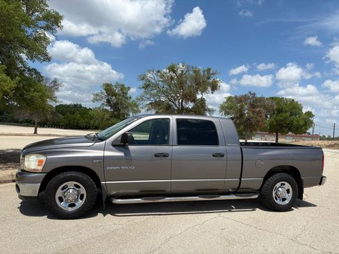 Used 2006 Dodge Ram 1500 Truck SLT w/ Trailer Tow Group RWD image 17