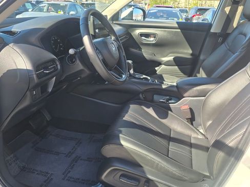 Used 2025 Honda HR-V EX-L image 14