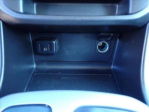 Used 2022 Chevrolet Colorado LT w/ Fleet Safety Package image 19