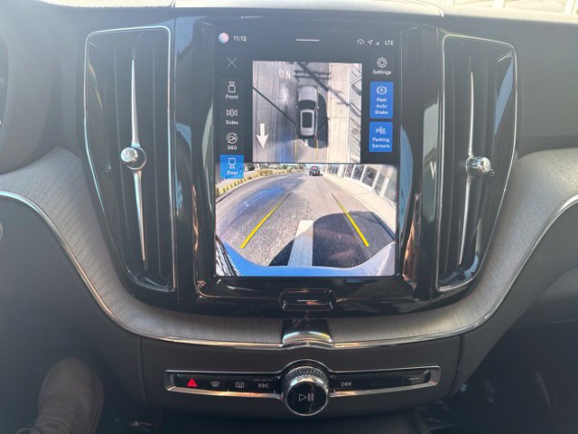 Certified 2025 Volvo XC60 B5 Plus AWD/4WD image 26