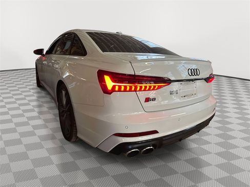 Used 2021 Audi S6 Premium Plus w/ S Sport Package image 4