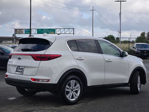 Used 2019 Kia Sportage LX FWD image 7