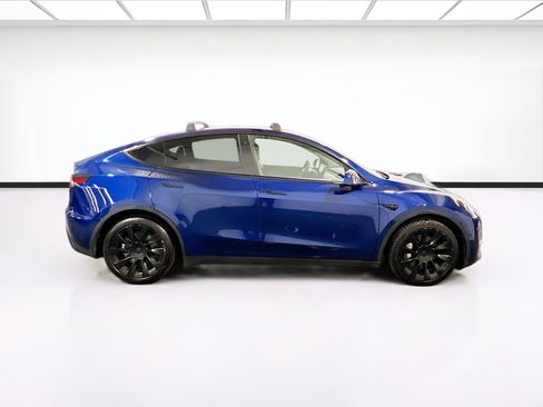Used 2022 Tesla Model Y Long Range AWD/4WD image 24