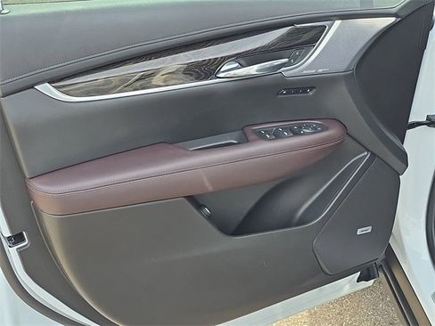 Certified 2024 Cadillac XT6 Premium Luxury w/ Technology Package image 23