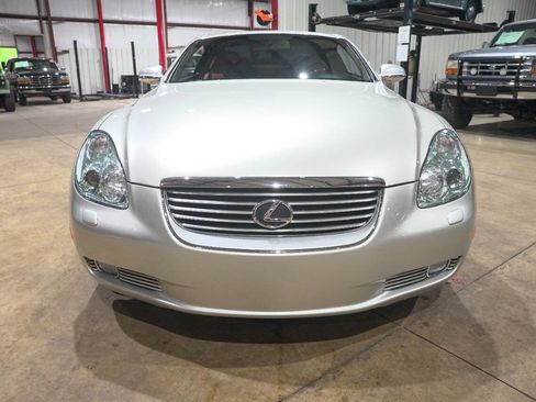 Used 2004 Lexus SC 430 Convertible RWD image 27
