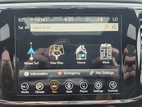 Used 2020 Jeep Grand Cherokee Limited image 22