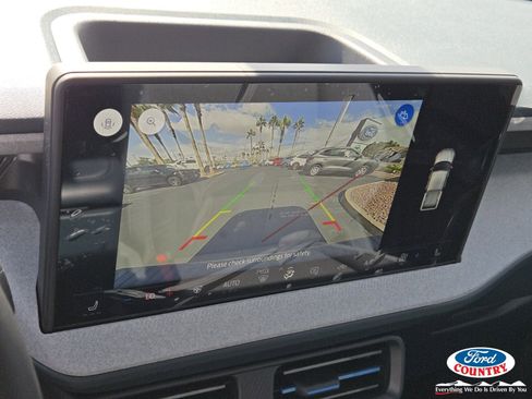 New 2025 Ford Maverick XLT w/ XLT Luxury Package image 13