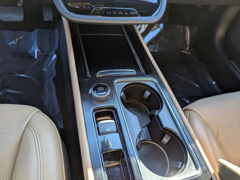 Used 2020 Lincoln Corsair Reserve w/ Equipment Group 201A image 25