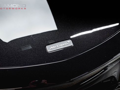 Used 2026 McLaren Artura Spider RWD image 38
