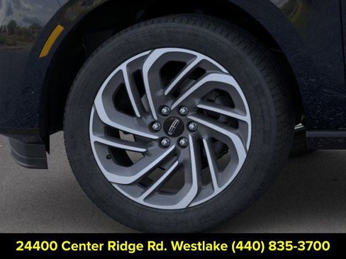 New 2026 Lincoln Navigator Reserve AWD/4WD image 19