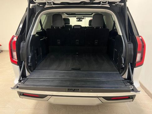 Used 2025 Ford Expedition Max Platinum AWD/4WD image 20