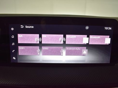 Certified 2025 Nissan Kicks SR image 20