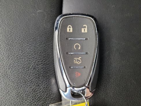 Used 2020 Chevrolet Malibu LT w/ Leather Package FWD image 32