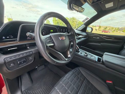 Used 2024 Cadillac Escalade Sport Platinum w/ LPO, ONYX Package AWD/4WD image 12