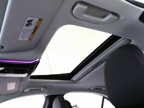 Certified 2025 Mercedes-Benz C 300 4MATIC Sedan image 9