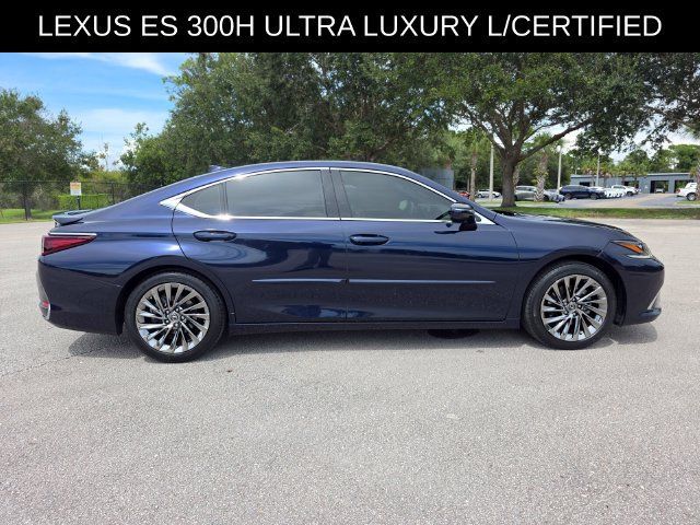 Used 2024 Lexus ES 300h Ultra Luxury w/ Accessory Package (Z1) FWD image 2