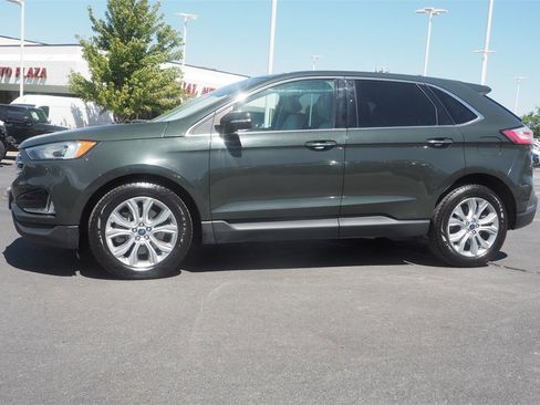 Used 2022 Ford Edge Titanium image 8