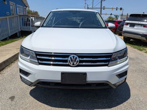 Used 2021 Volkswagen Tiguan SEL AWD/4WD image 9