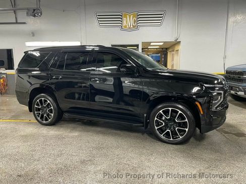 Used 2025 Chevrolet Tahoe RST w/ RST Capability Package image 2
