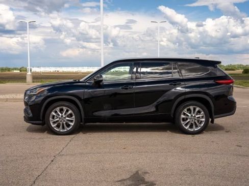 Used 2020 Toyota Highlander Limited AWD/4WD image 4