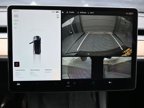 Used 2022 Tesla Model Y Long Range image 21