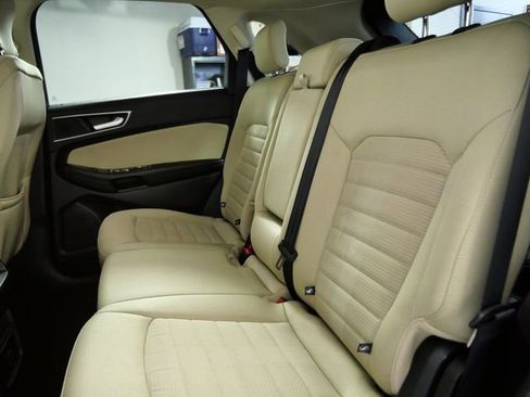 Certified 2019 Ford Edge SEL AWD/4WD image 15