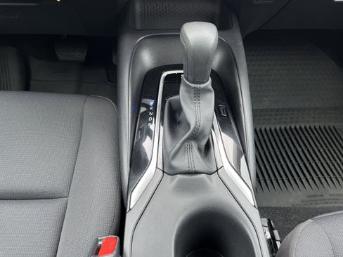 Used 2025 Toyota Corolla LE image 27