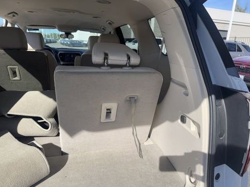 Used 2023 GMC Acadia Denali image 7