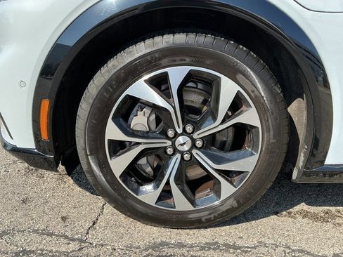 Used 2021 Ford Mustang Mach-E Premium image 9