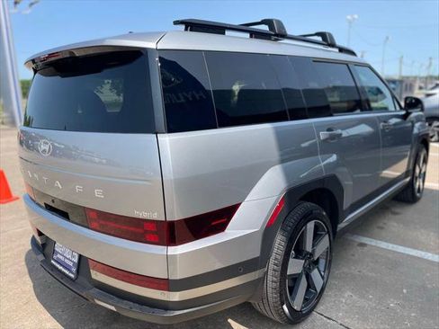 Used 2025 Hyundai Santa Fe Limited image 6