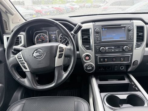 Certified 2017 Nissan Titan PRO-4X AWD/4WD image 16