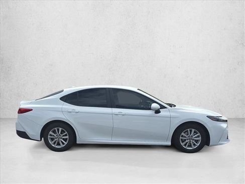 Used 2025 Toyota Camry LE FWD image 4