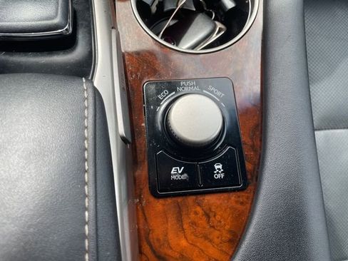 Used 2019 Lexus RX 450h AWD w/ Navigation Package image 36