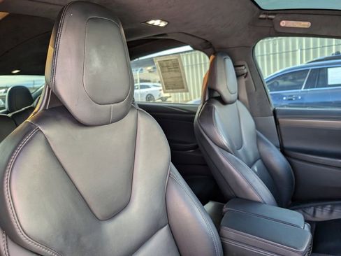 Used 2019 Tesla Model X Performance image 19