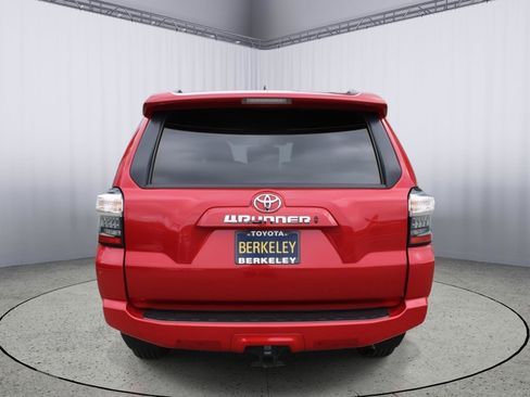 Used 2024 Toyota 4Runner SR5 image 7